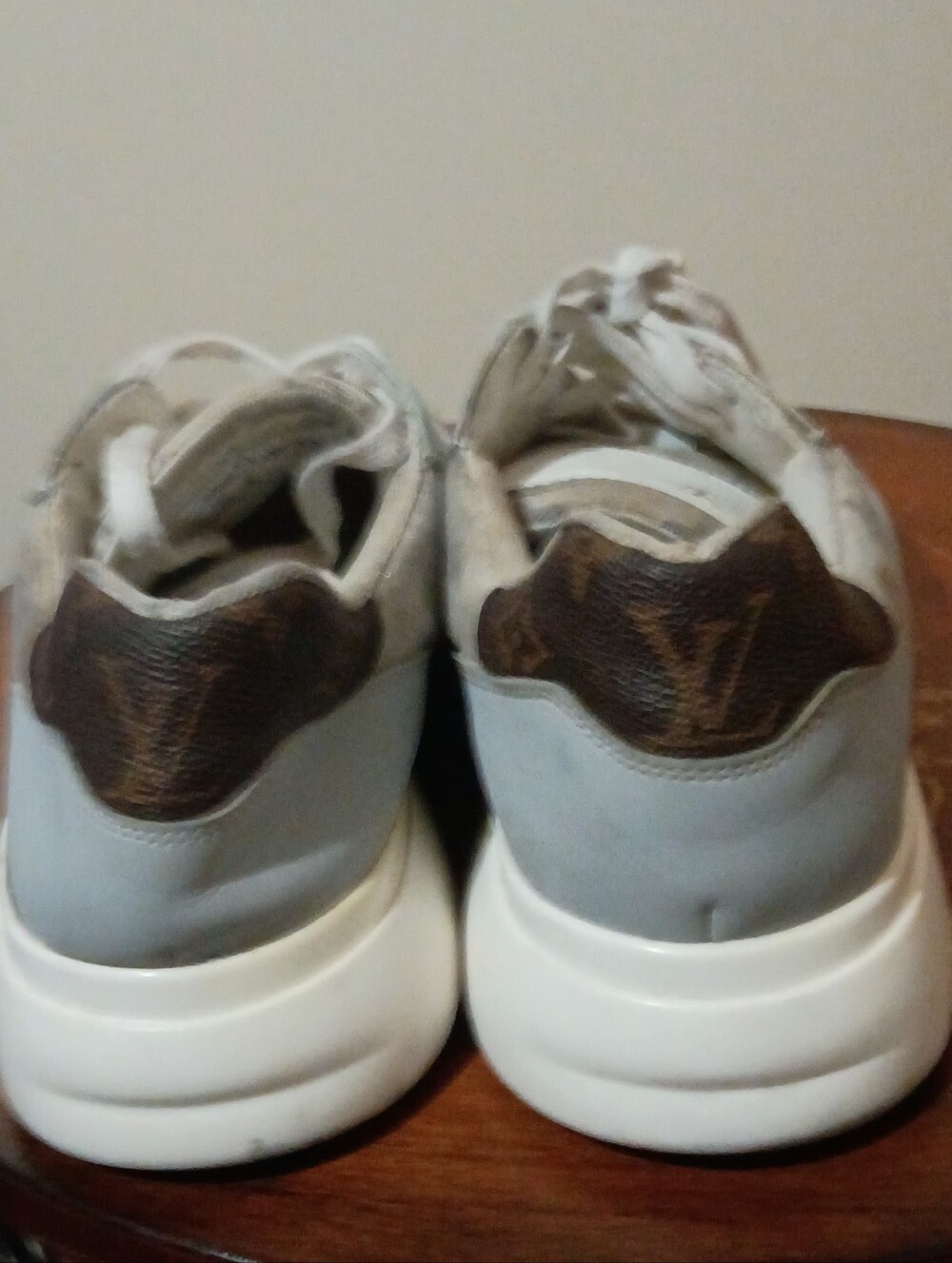 Size 11B US/41 Louis Vuitton Run Away Sneaker Tennis Shoes Blue White - Picture 12 of 15